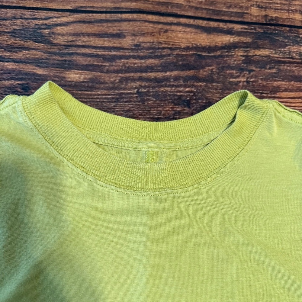 Lululemon Muscle Tank - Picture 7 of 8